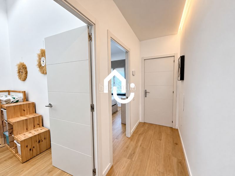 Foto df1b0160-0dc8-4d93-b9e3-7ef666329809. Casa adossada amb aparcament a Roc Blanc Terrassa