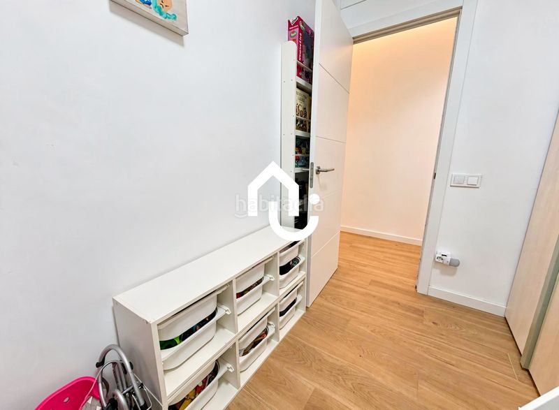 Foto fde0a29a-503d-42a2-a913-5214f5326d13. Casa adossada amb aparcament a Roc Blanc Terrassa