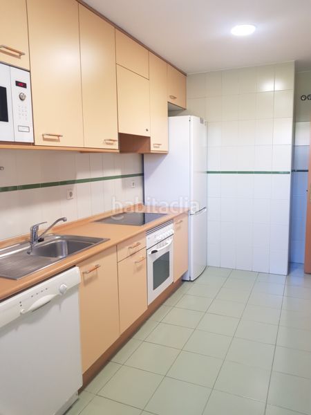 Foto 124311ad-9a76-48fb-894c-cbd380f3b317. Rent flat with heating parking pool in Sector B Boadilla del Monte