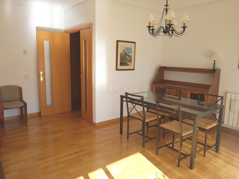 Foto 16e4b1b5-4bb2-4f3d-a22a-34c98897801d. Rent flat with heating parking pool in Sector B Boadilla del Monte