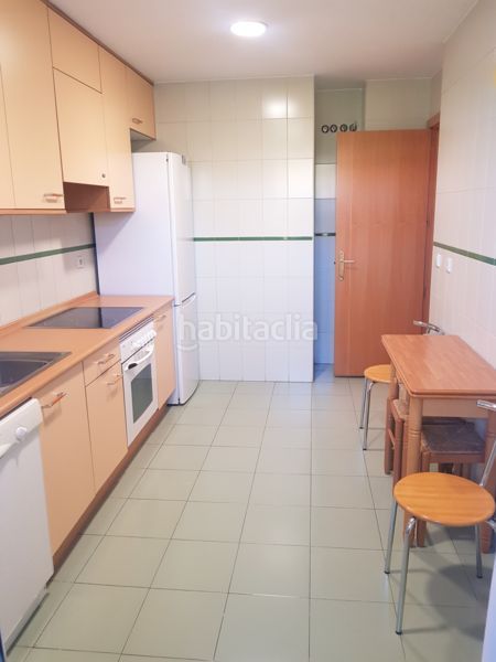 Foto 2fd60a65-1148-4689-857d-9033c13a4f43. Rent flat with heating parking pool in Sector B Boadilla del Monte