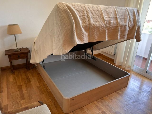 Foto 3aa3eb7f-451d-40cf-ba01-bd0572b7f1f4. Rent flat with heating parking pool in Sector B Boadilla del Monte