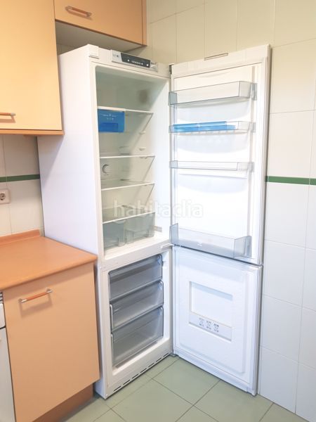 Foto 4d01e08b-a081-4059-9975-482a88cd75dd. Rent flat with heating parking pool in Sector B Boadilla del Monte