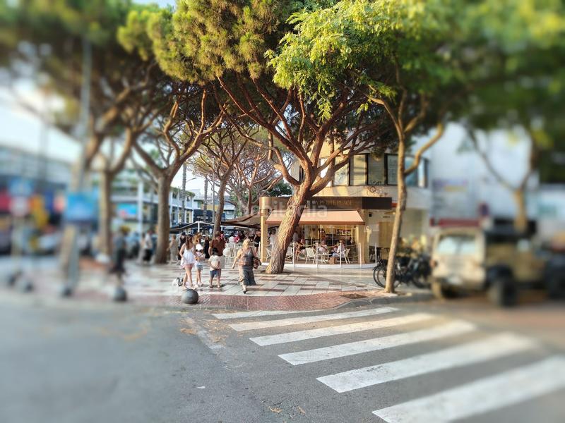 Foto f9fc0494-5d7e-4d3c-a135-b0eac4ec26b3. Location local commercial dans s&#39;agaro 93 dans Centre-Platja Platja d´Aro