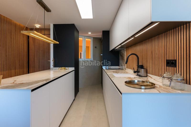 Foto c14d512d-714a-4990-8388-7d9b65c26d90. Piso apartment with sea and lake views for sale in e en Calp