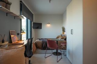 Alquiler Estudio en Avenida del conocimiento 50. Estudio con terraza privada