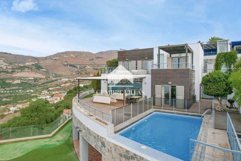 Foto 1d4ba8a8-5208-45bc-8914-eecdbcb90f91. Casa in Velilla - Velilla Taramay Almuñécar