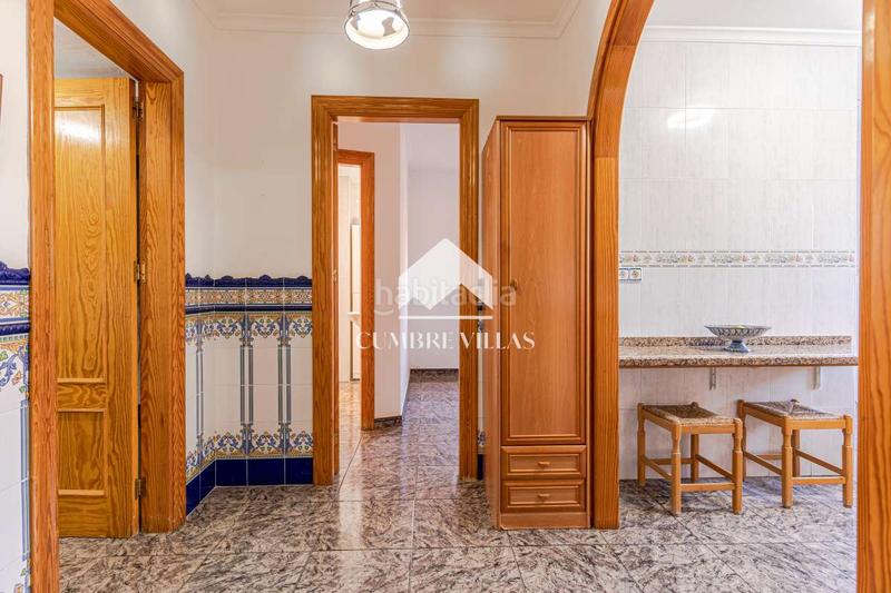 Foto 72ed8258-4091-4378-bd1d-53016571ded3. Masia amb aparcament a Motril ciudad Motril