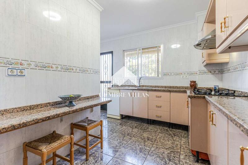 Foto 7a473838-bb64-4136-ac21-25bbadd6afe9. Masia amb aparcament a Motril ciudad Motril