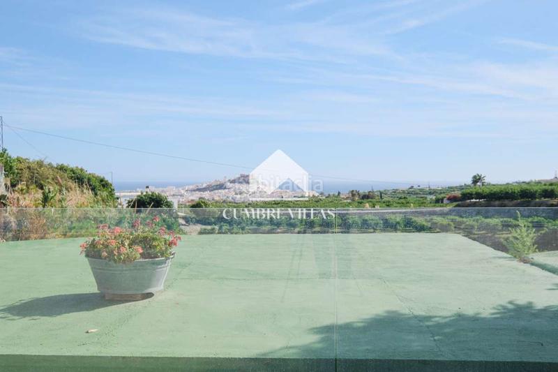 Foto 9aa60ece-2706-4add-b030-67f72d80ceae. Casale con parcheggio in Centro Salobreña