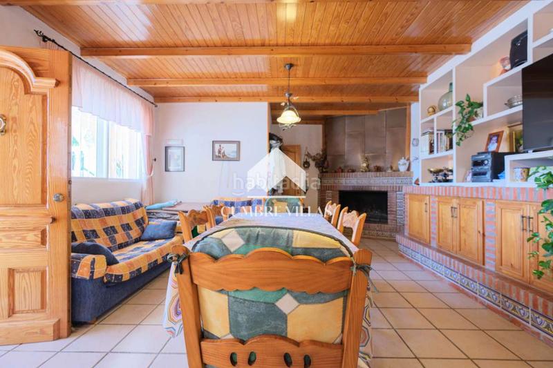 Foto bd24e8e1-a673-484f-81ce-cc0922976d70. Casale con parcheggio in Centro Salobreña