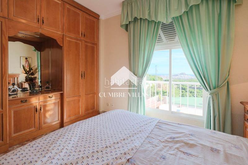 Foto e8e535b0-8962-4606-992d-2e6f999d1a4f. Casale con parcheggio in Centro Salobreña