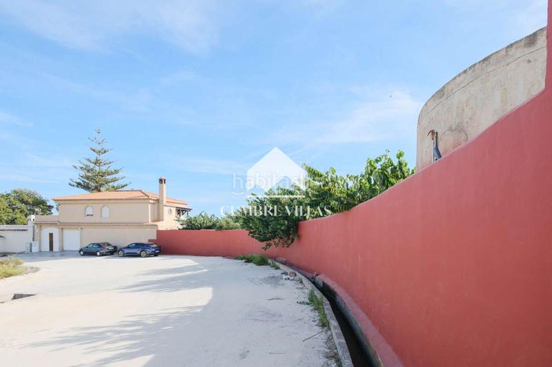 Foto 2cd8ea9d-bb32-4030-a64e-f64efc7d2076. Mas avec parking dans Centro Salobreña