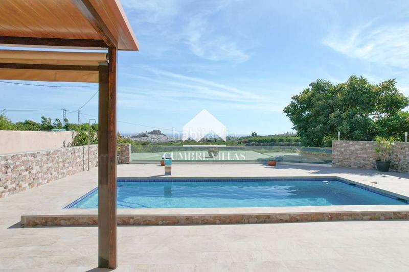 Foto 442d38fb-1777-4ab4-9d00-ffddfb43b9fd. Mas avec parking dans Centro Salobreña