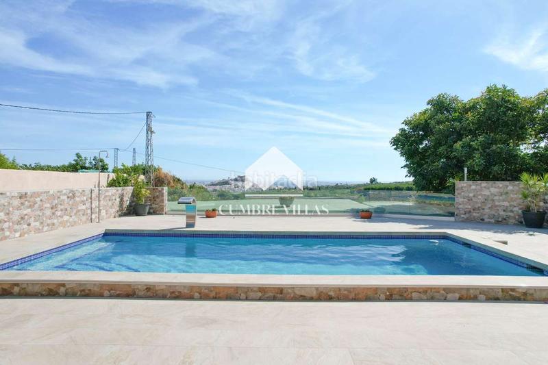 Foto 80b9edc3-d523-4c87-82d3-ad5276a464cc. Mas avec parking dans Centro Salobreña