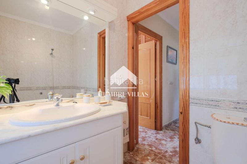 Foto cae1e89f-7993-4160-b4c7-605cd87bea2e. Mas avec parking dans Centro Salobreña