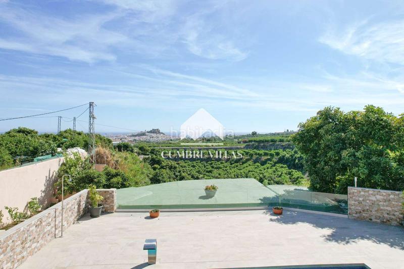 Foto ccfd31ce-9ba1-42f5-87fe-e27a2b01cfdf. Mas avec parking dans Centro Salobreña