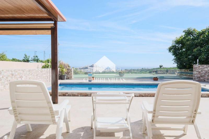 Foto 023a44ab-45c8-4849-8a12-f1e10c0431f8. Masía en Centro Salobreña