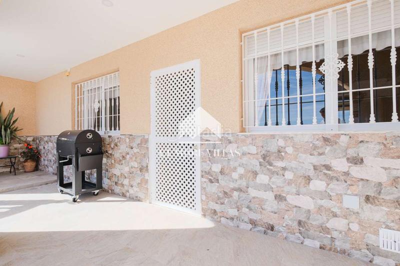 Foto 1244d8c8-6bf4-4779-906c-f2edff78091d. Masía en Centro Salobreña