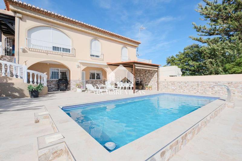 Foto 4f4c369c-bf82-441d-9bc9-1663935d44c2. Masía en Centro Salobreña