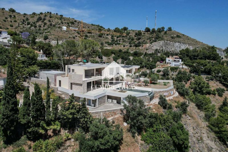 Foto 59841a09-e588-4517-80ec-d006ddd67078. Maison avec parking dans Cotobro Almuñécar
