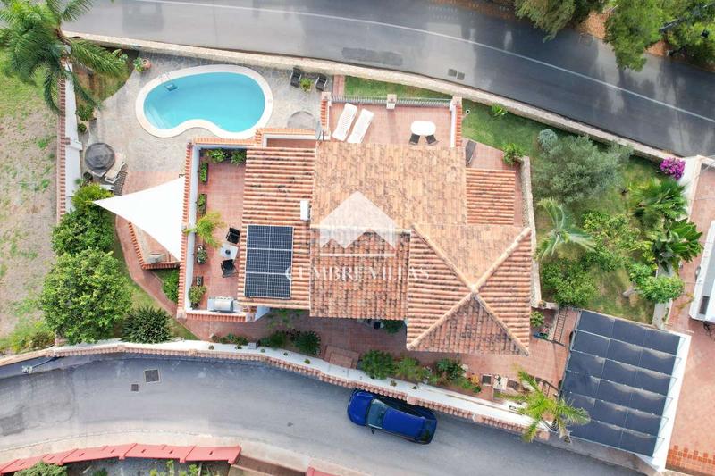 Foto fbf4bef8-7404-4380-9f81-de891d7ea04e. Casa en Monte los Almendros - El Pargo - Costa Aguilera Salobreña