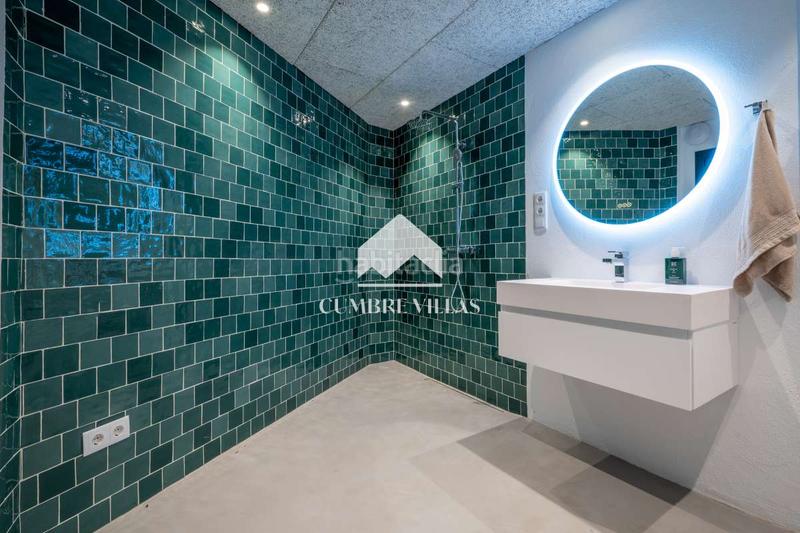 Foto 4b4979e0-6c6e-4f89-9e22-addf0cc8f818. Casa amb aparcament a Cotobro Almuñécar