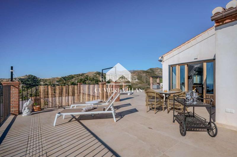 Foto e4c3f515-a2e9-40d5-b256-308db2d52964. Haus mit parking in Cotobro Almuñécar