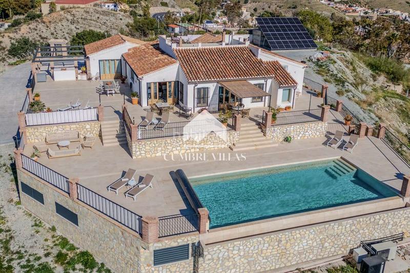 Foto b86312ef-e46e-468d-8288-7d4daa13622c. Maison avec parking dans Cotobro Almuñécar