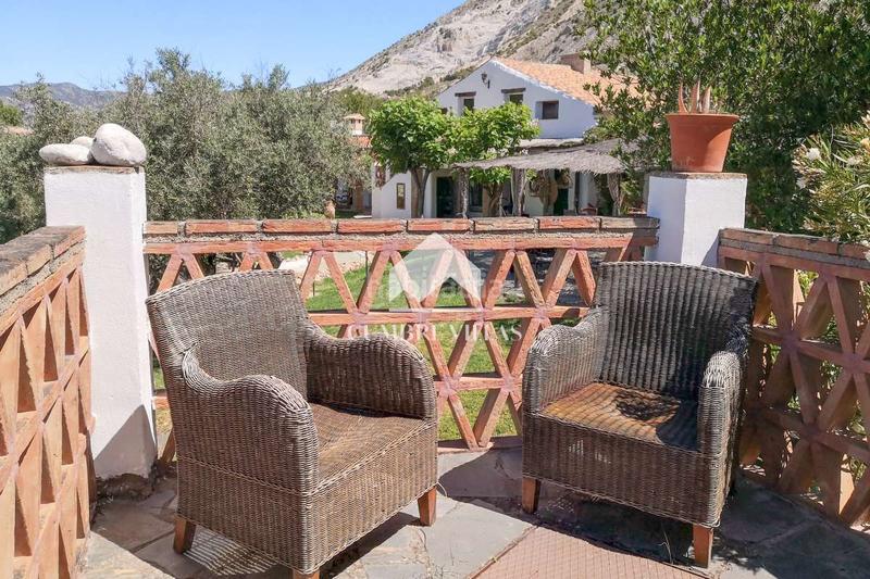 Foto cdfbe9a9-06a4-457d-809f-d31fbd8971b4. Casale in Lecrín