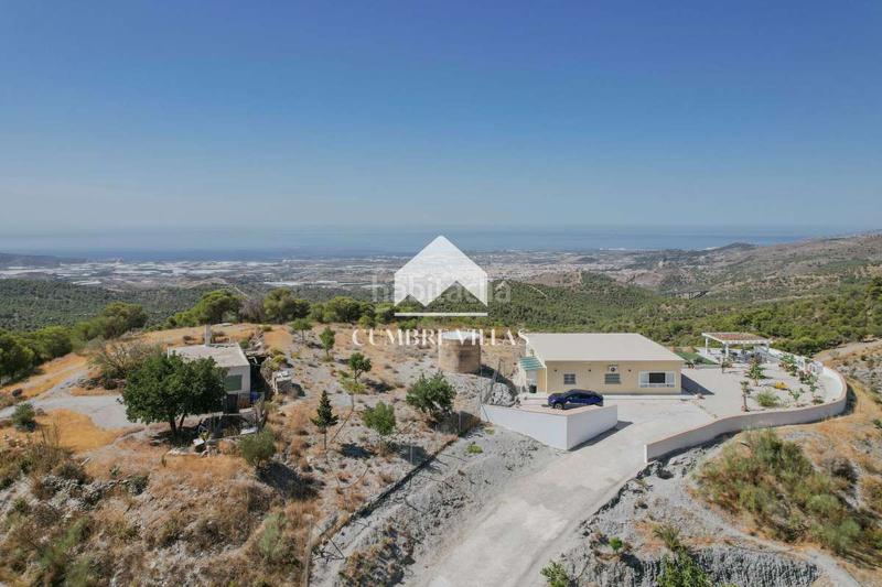 Foto 090d8030-35ef-4bd9-b9ac-adc16f2ba57c. Masia a Vélez de Benaudalla