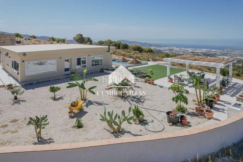 Foto 2a859da8-e709-4406-9a23-0d49a1ca146e. Masia a Vélez de Benaudalla