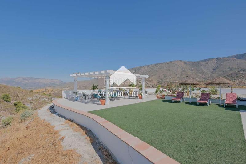 Foto 355f5f52-4a92-4fcd-bff2-11df91243f64. Masia a Vélez de Benaudalla