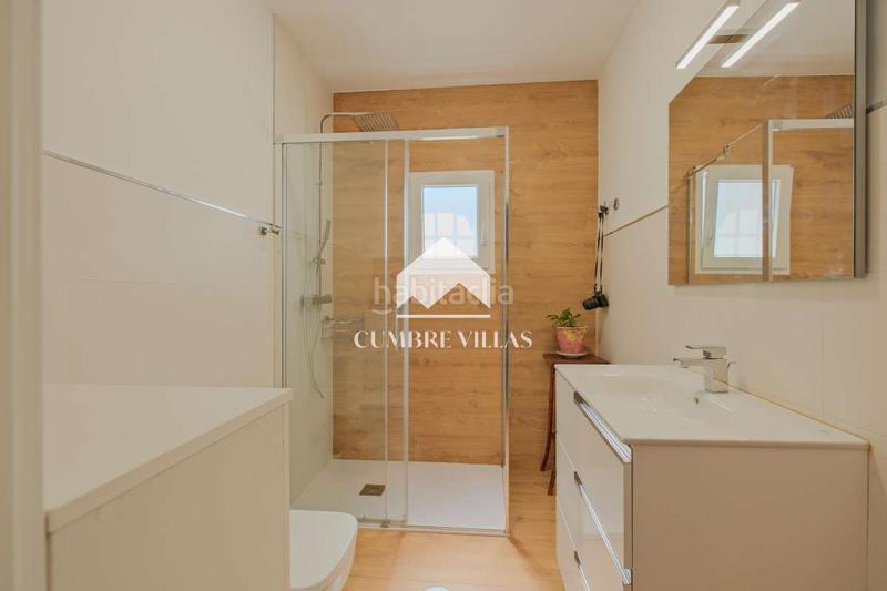 Foto e4371843-25db-415e-a476-1e18559fb0fa. Masia a Vélez de Benaudalla