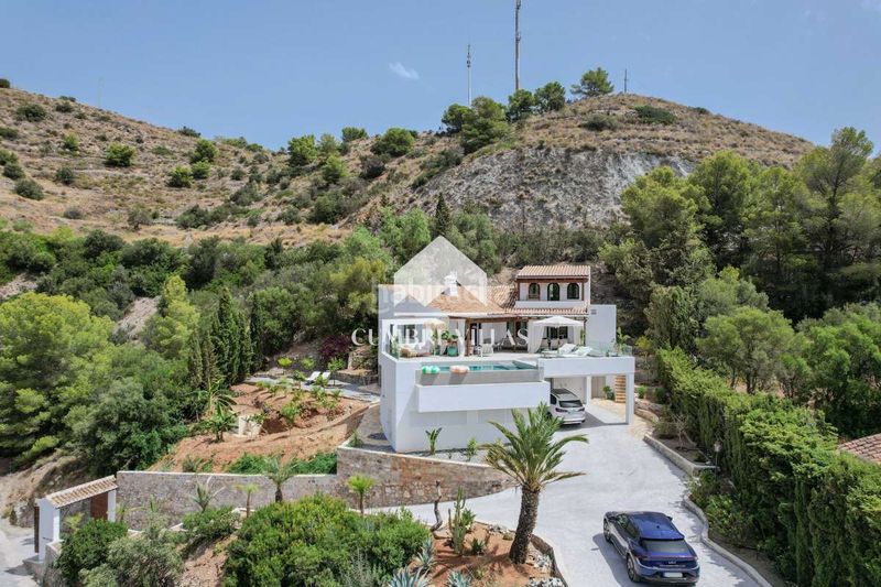 Foto 4386b414-0325-441b-aa99-271b61e38b88. Maison avec parking dans Cotobro Almuñécar