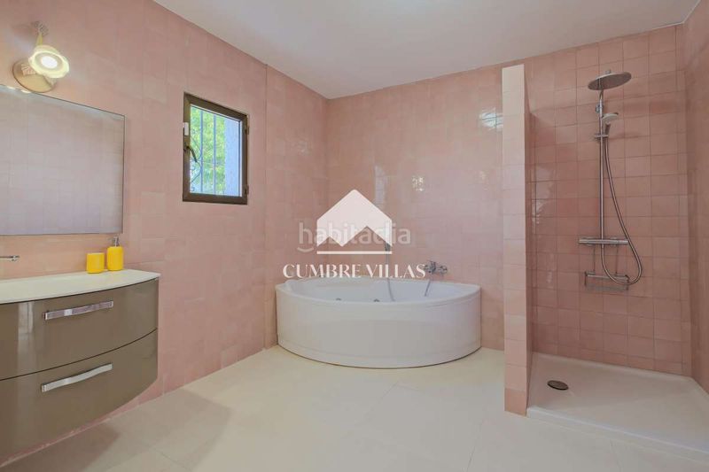 Foto eb523ace-2b9a-4ac2-b9bd-23affad69d79. Casale con parcheggio in Monte los Almendros - El Pargo - Costa Aguilera Salobreña