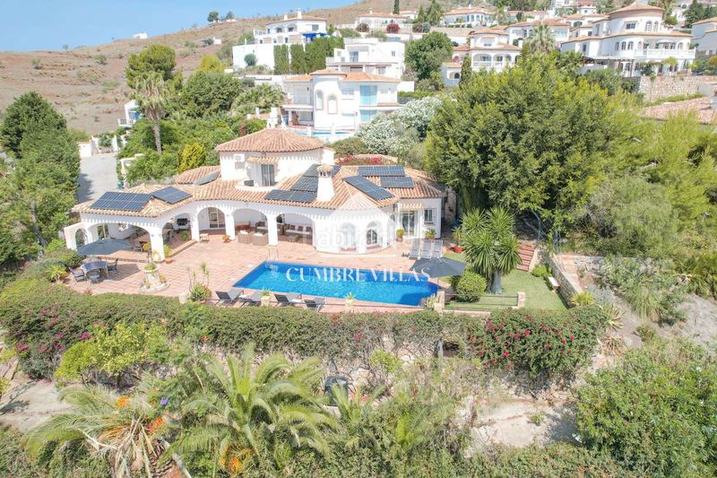 Foto 0398b5a0-d7c7-4b82-9512-3b4bd5aa8d91. Casa amb aparcament piscina a Monte los Almendros - El Pargo - Costa Aguilera Salobreña
