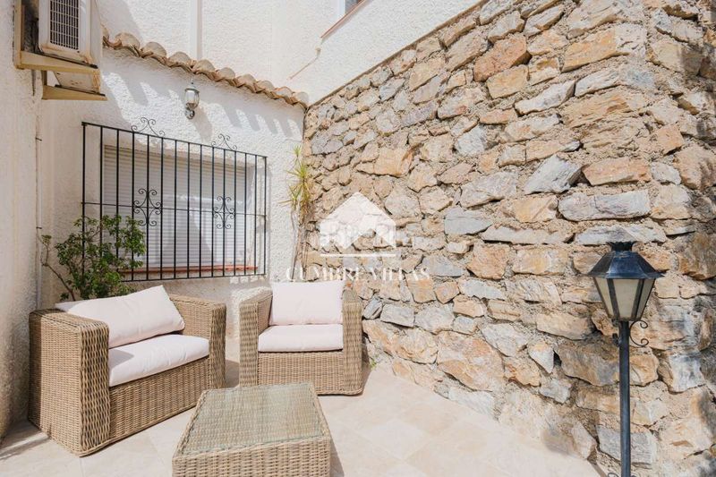 Foto 1f3570eb-9267-4c4e-9821-d8432a3a44c7. Casa amb aparcament piscina a Monte los Almendros - El Pargo - Costa Aguilera Salobreña