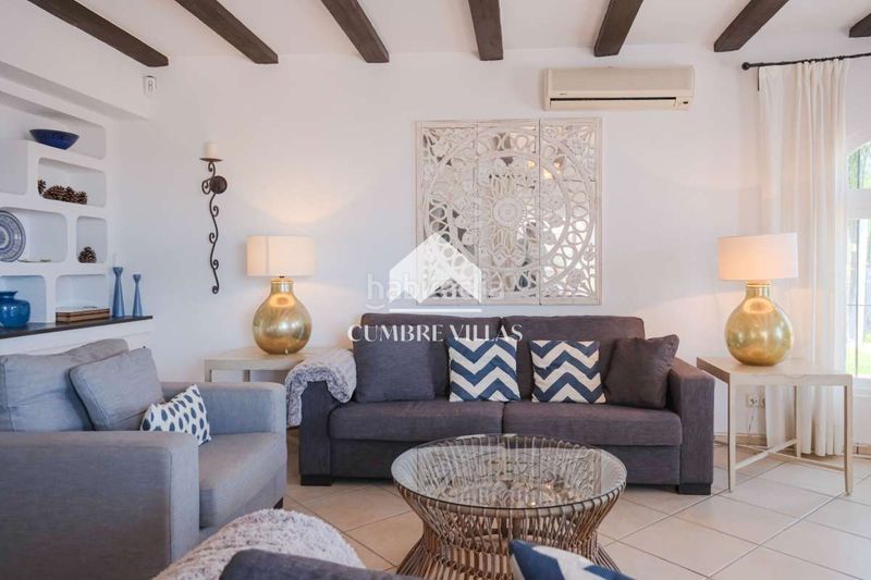 Foto 6a6c8e43-ebc9-4e88-8245-32318e1e774c. Casa amb aparcament piscina a Monte los Almendros - El Pargo - Costa Aguilera Salobreña