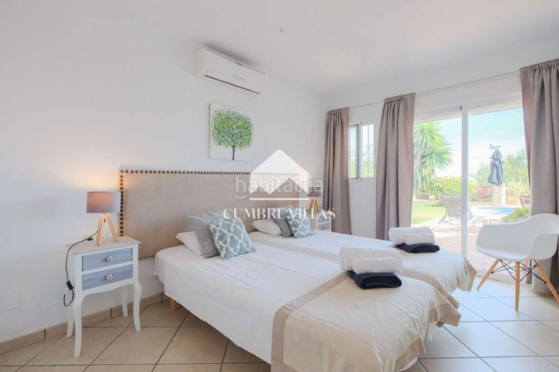 Foto f18331e4-b5b5-4fc5-9666-57c294ab6807. Casa amb aparcament piscina a Monte los Almendros - El Pargo - Costa Aguilera Salobreña