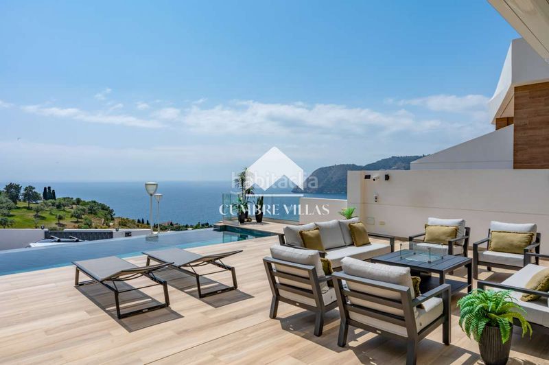 Foto a4f35d53-f272-470b-8ac9-e58a94223c3d. Maison avec parking dans La Herradura Almuñécar