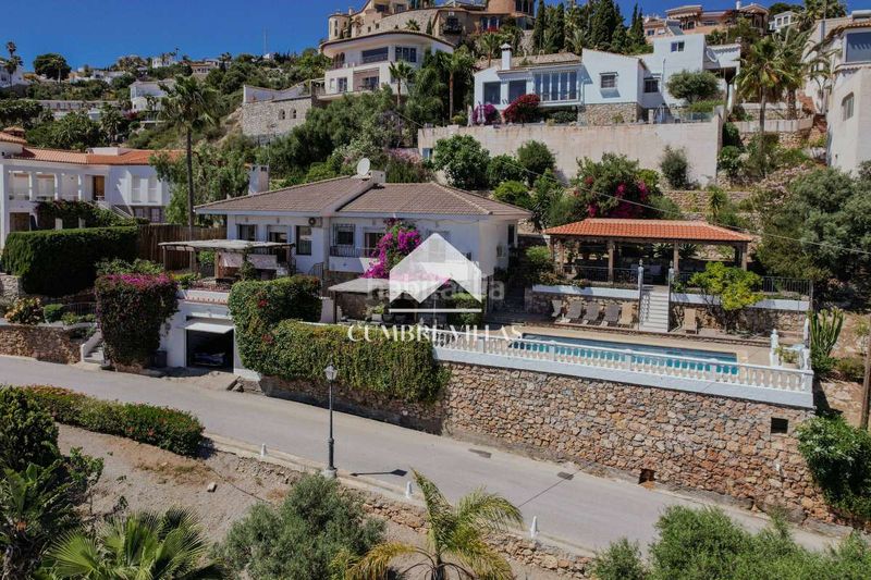 Foto 2ba6e9a8-2233-4b66-b936-a6cd227b0ef4. Casa amb aparcament piscina a Monte los Almendros - El Pargo - Costa Aguilera Salobreña
