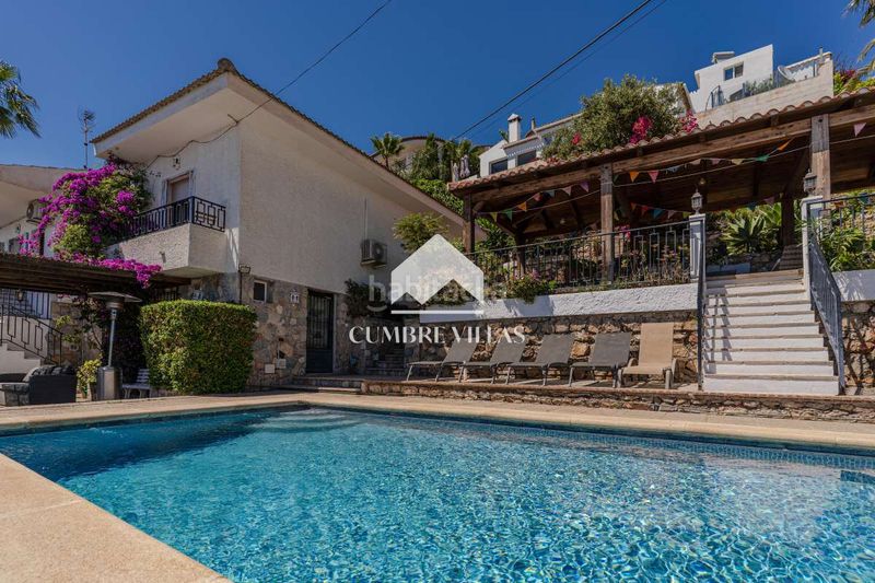 Foto 97616927-2d21-43f4-b8d4-e5fe27a380c4. Casa amb aparcament piscina a Monte los Almendros - El Pargo - Costa Aguilera Salobreña