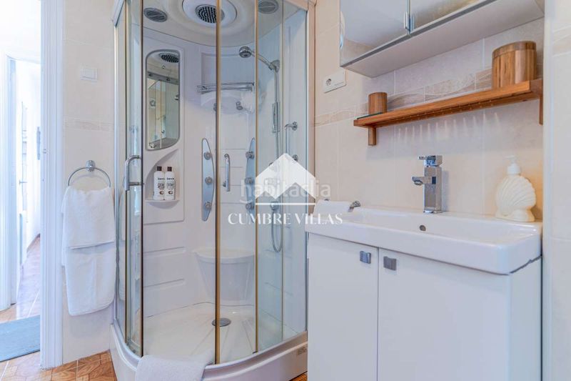 Foto 4d656ef1-3d79-4409-8108-2efd1fd20398. Maison avec parking dans Lújar