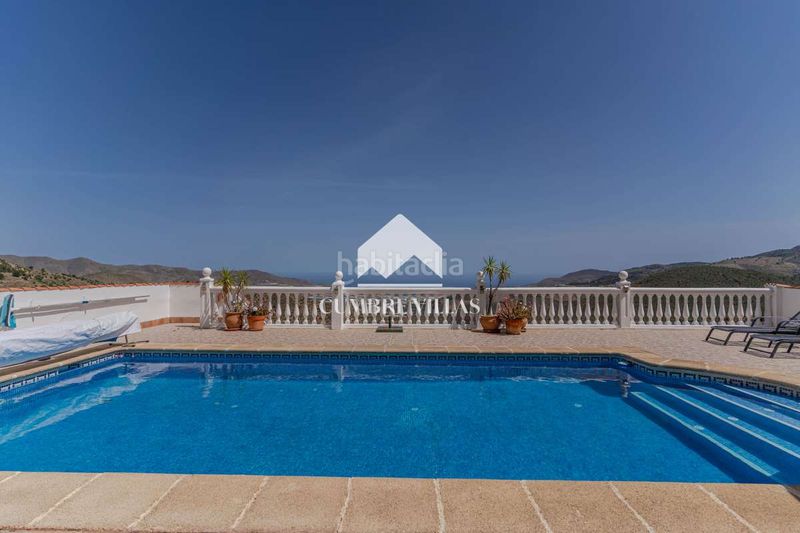 Foto c5b318a0-e5f0-4f37-b55f-e6ee13440eb6. Maison avec parking dans Lújar