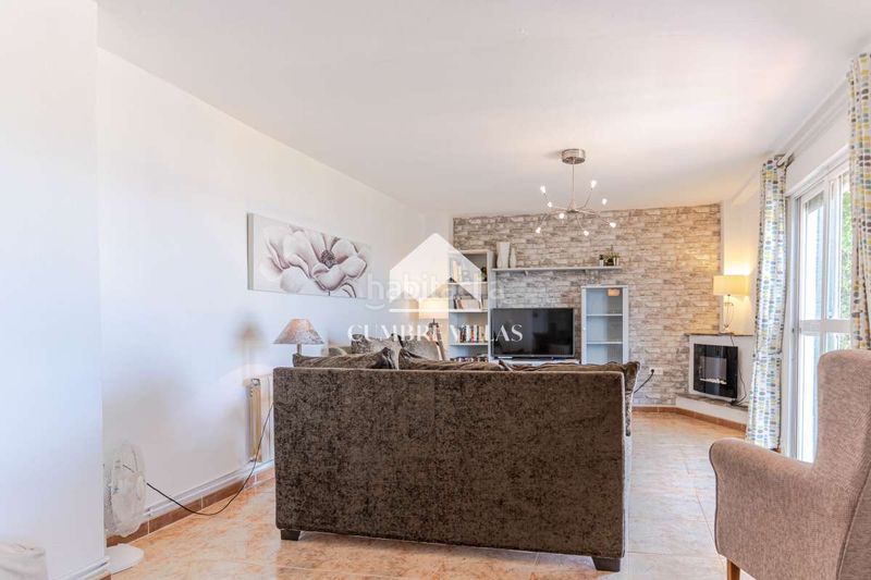 Foto ced74b5d-b116-43e7-8435-531dab66edf3. Maison avec parking dans Lújar