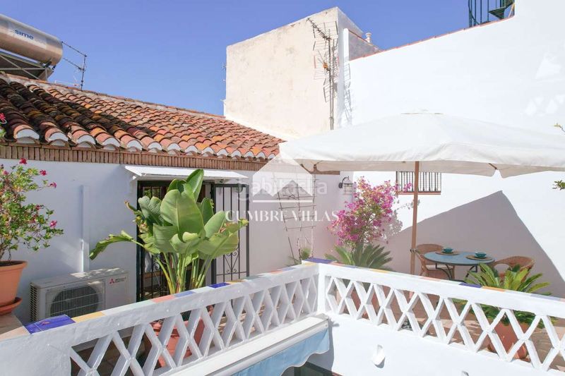 Foto ba011b30-5ce9-4f78-8f88-27e400210101. Casa aparellada a Centro Salobreña