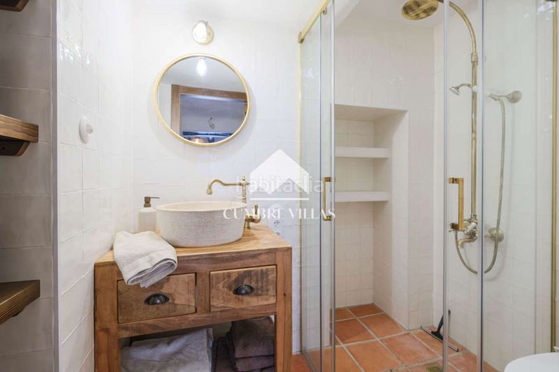 Foto 13e4d9da-5740-4e39-9ea2-d605eb1f46af. Casa pareada en Centro Salobreña