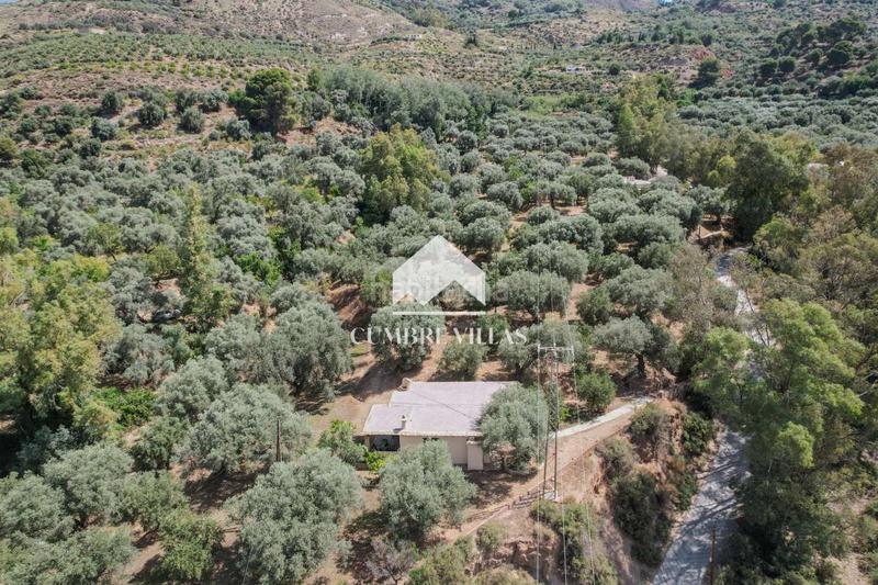 Foto 14428601-74a5-47bf-92bb-29cdccf314f5. Masia a Órgiva