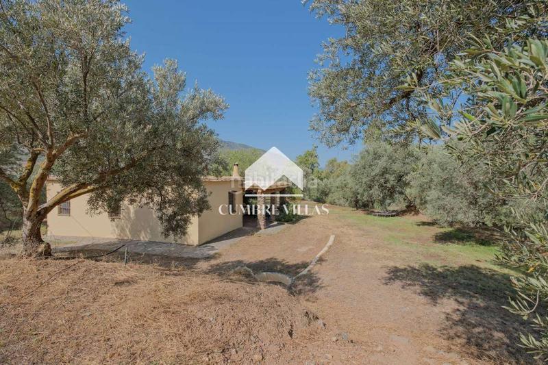 Foto 441404bf-534a-4f87-8eff-b1c2ad7a8f2a. Masia a Órgiva